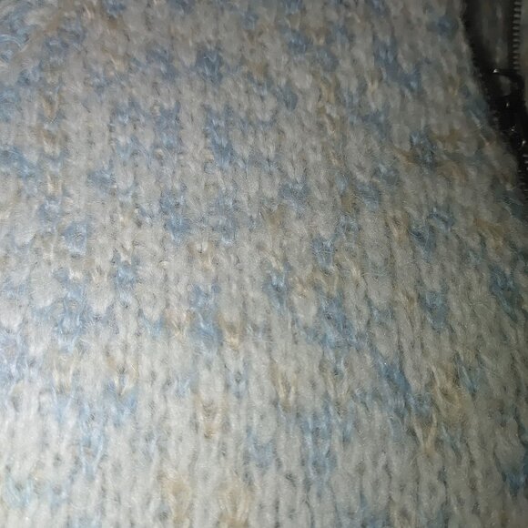 Pendleton Wool Mohair Blend Sweater L Blue Speckled Knit Long Sleeve Soft War - Picture 8 of 8